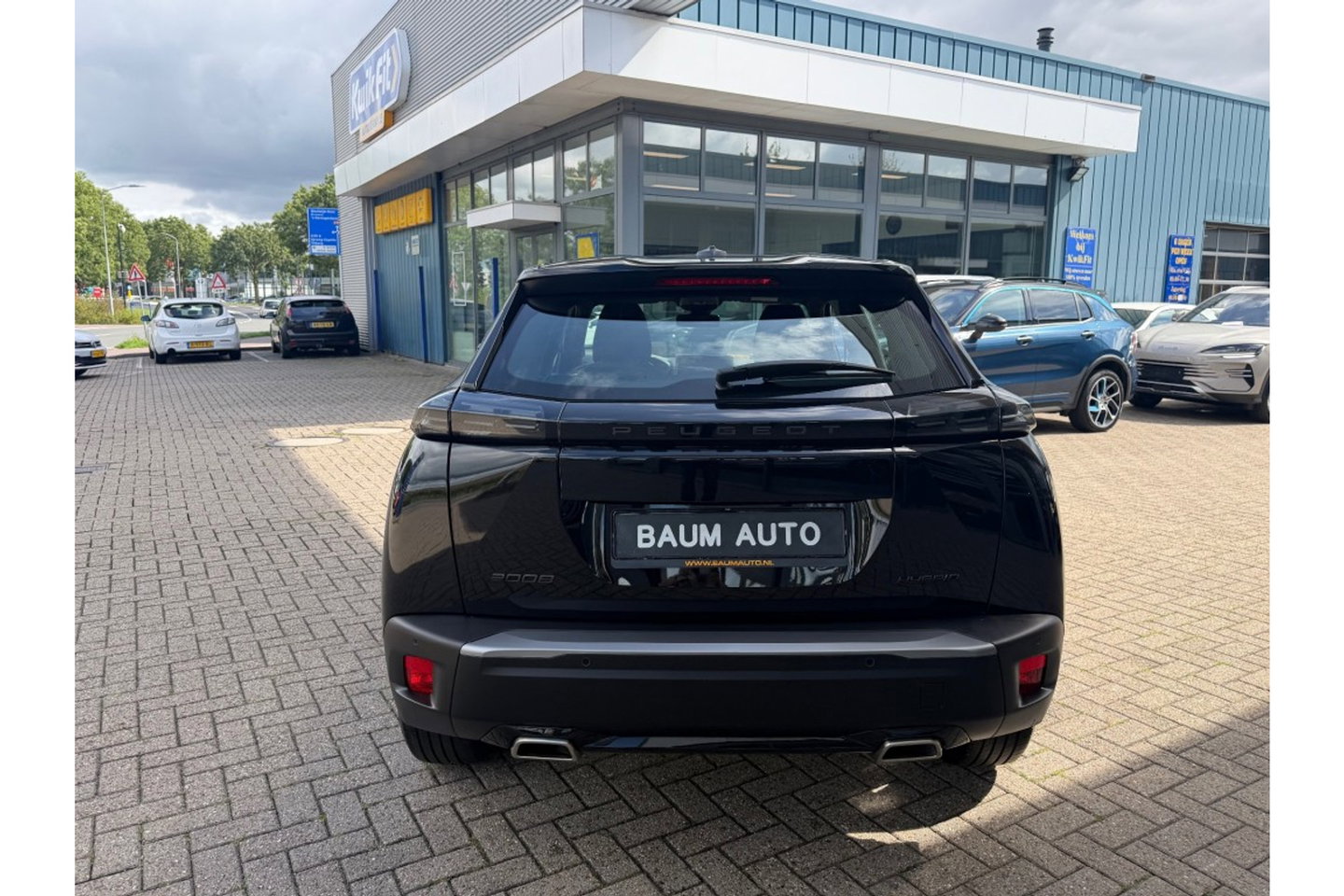 Peugeot 2008 1.2 HYBRIDE 145 STYLE AUTOMAAT CARPLAY PDC AIRCO NAVI