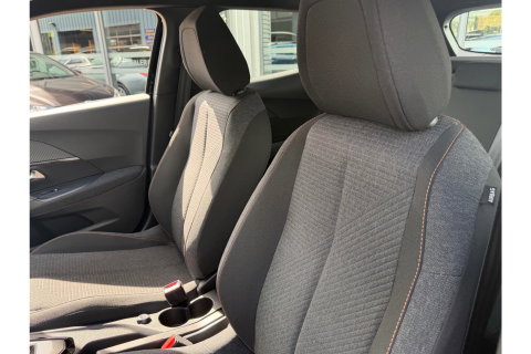 Peugeot 2008 1.2 HYBRIDE 145 STYLE AUTOMAAT CARPLAY PDC AIRCO NAVI
