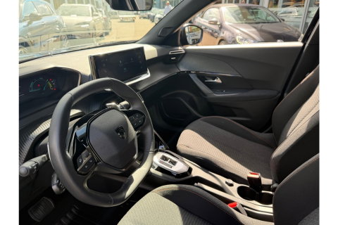 Peugeot 2008 1.2 HYBRIDE 145 STYLE AUTOMAAT CARPLAY PDC AIRCO NAVI