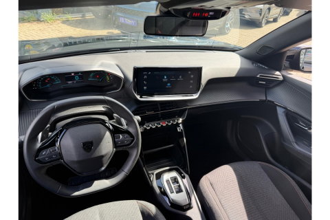 Peugeot 2008 1.2 HYBRIDE 145 STYLE AUTOMAAT CARPLAY PDC AIRCO NAVI