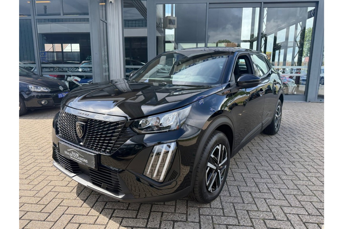 Peugeot 2008 1.2 HYBRIDE 145 STYLE AUTOMAAT CARPLAY PDC AIRCO NAVI