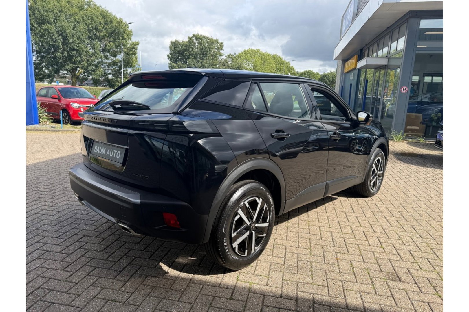 Peugeot 2008 1.2 HYBRIDE 145 STYLE AUTOMAAT CARPLAY PDC AIRCO NAVI