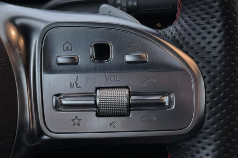 Mercedes-Benz CLA Shooting Brake 250e Business Line | ACC | Stoelverwarming | AMG Line | Rijassistentiepakket | Camera | Navigatie | 18 Inch AMG