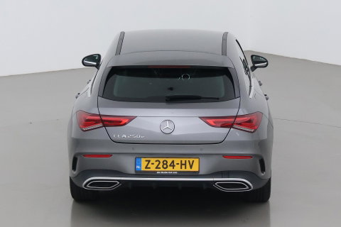 Mercedes-Benz CLA Shooting Brake 250e Business Line | ACC | Stoelverwarming | AMG Line | Rijassistentiepakket | Camera | Navigatie | 18 Inch AMG
