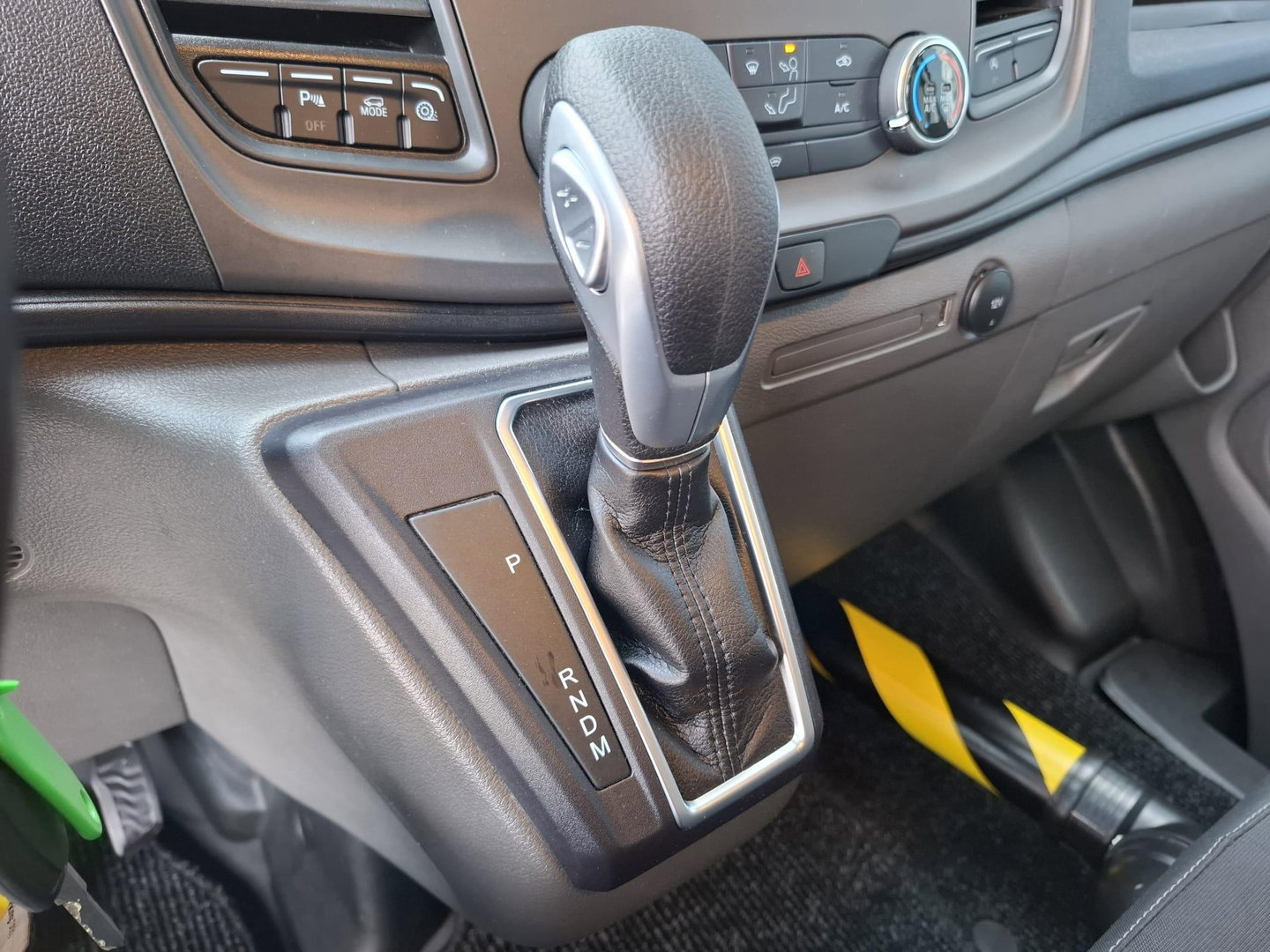 Ford Transit Custom 280 2.0 TDCI L2H1 Trend AUTOMAAT / CRUISE CONTROLE / AIRCO / 3 ZITS