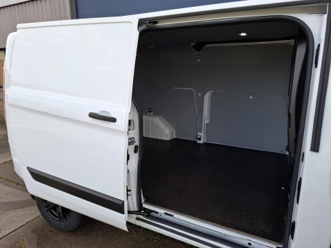 Ford Transit Custom 280 2.0 TDCI L2H1 Trend AUTOMAAT / CRUISE CONTROLE / AIRCO / 3 ZITS