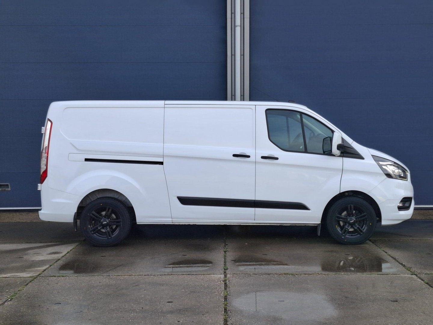 Ford Transit Custom 280 2.0 TDCI L2H1 Trend AUTOMAAT / CRUISE CONTROLE / AIRCO / 3 ZITS