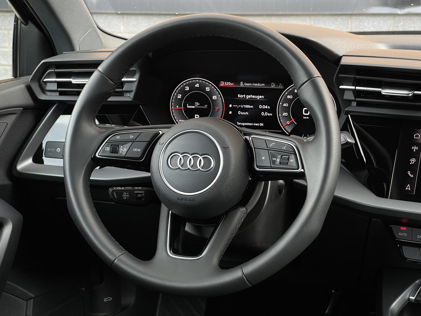 Audi A3 Sportback 30 TFSI Advanced edition | Apple Carplay | LED | Adaptieve Cruise Control | Camera | DAB+ | Navigatie | Airconditioning |