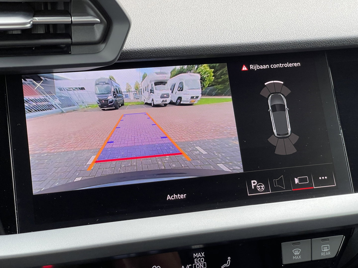 Audi A3 Sportback 30 TFSI Advanced edition | Apple Carplay | LED | Adaptieve Cruise Control | Camera | DAB+ | Navigatie | Airconditioning |