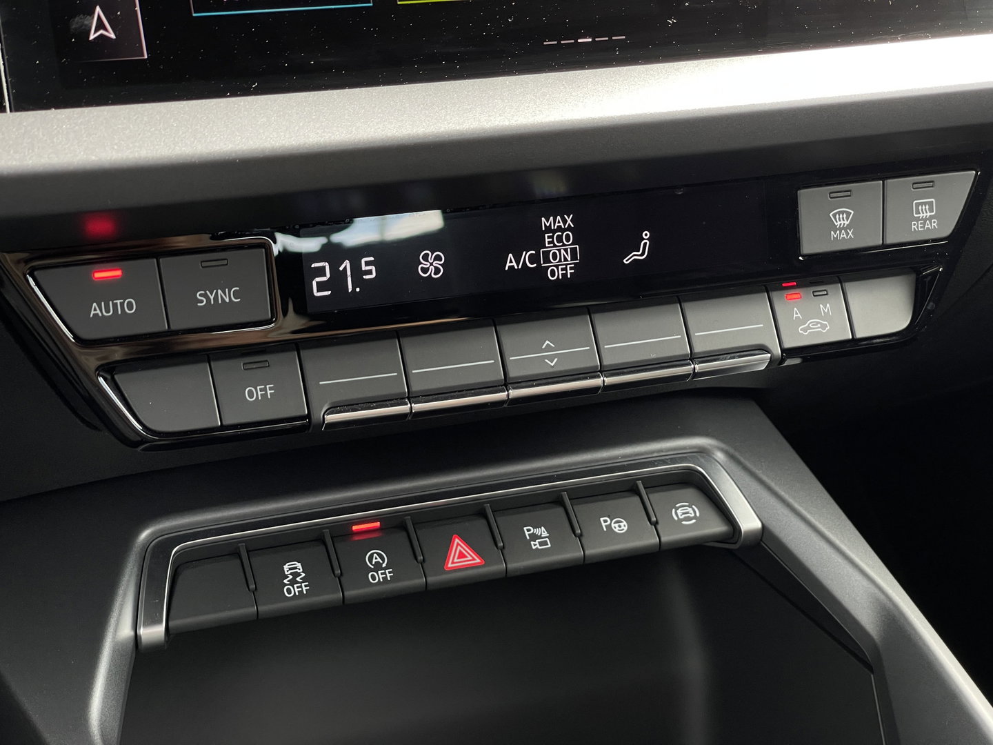 Audi A3 Sportback 30 TFSI Advanced edition | Apple Carplay | LED | Adaptieve Cruise Control | Camera | DAB+ | Navigatie | Airconditioning |