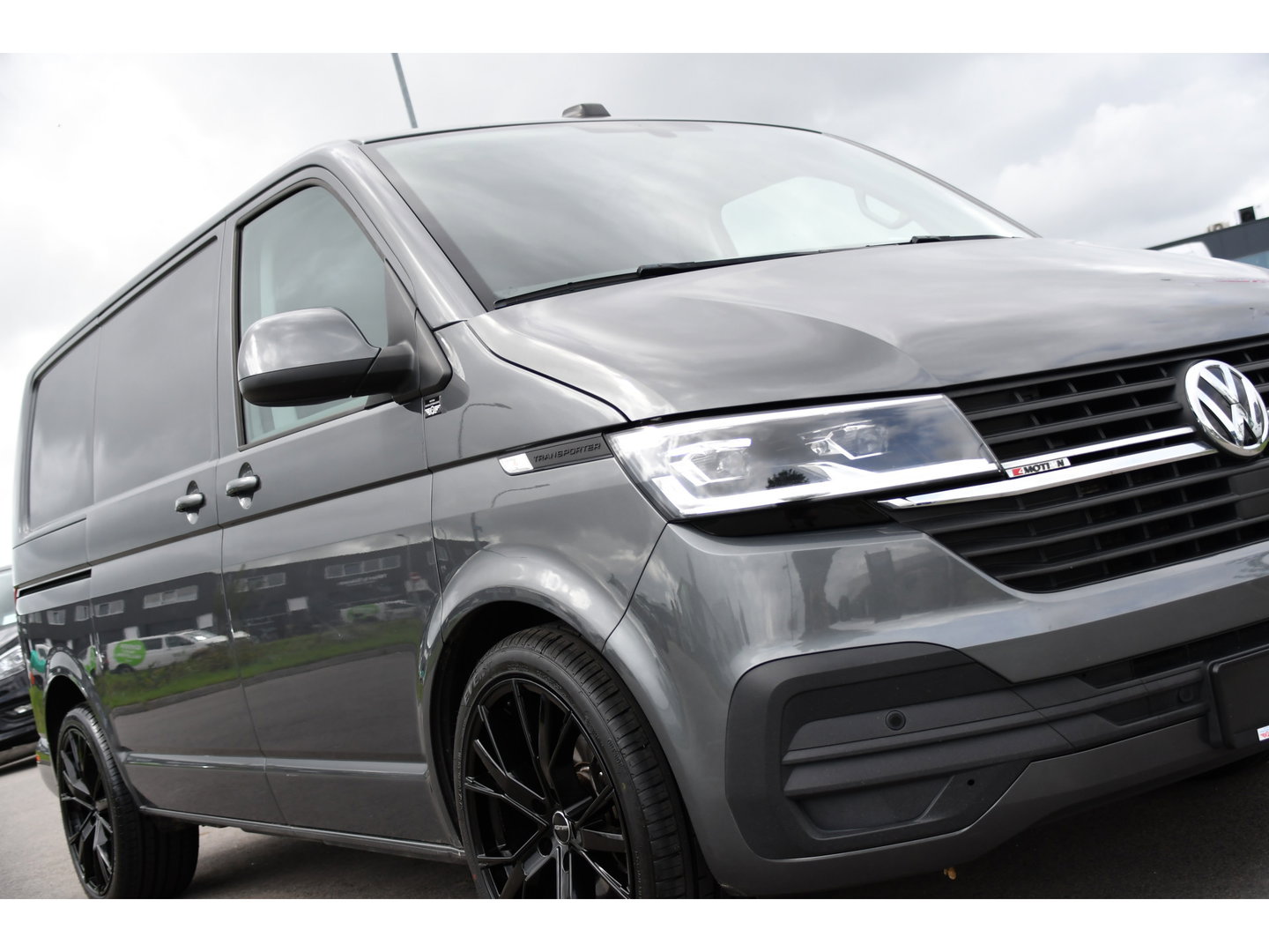 Volkswagen Transporter 2.0 TDI L1H1 30 4Motion Bulli Virtual, Camera, Carplay, 199pk, 4x4, LED, Automaat. Sensoren, Stoelverwarming, Trekhaak, Uniek!