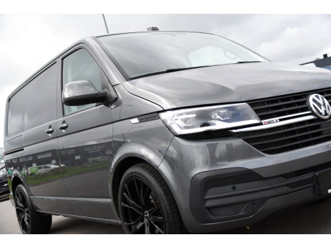Volkswagen Transporter 2.0 TDI L1H1 30 4Motion Bulli Virtual, Camera, Carplay, 199pk, 4x4, LED, Automaat. Sensoren, Stoelverwarming, Trekhaak, Uniek!