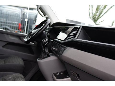 Volkswagen Transporter 2.0 TDI L1H1 30 4Motion Bulli Virtual, Camera, Carplay, 199pk, 4x4, LED, Automaat. Sensoren, Stoelverwarming, Trekhaak, Uniek!