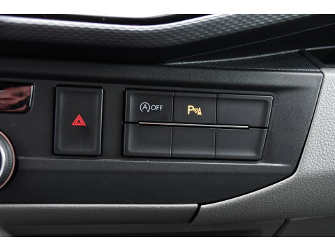 Volkswagen Transporter 2.0 TDI L1H1 30 4Motion Bulli Virtual, Camera, Carplay, 199pk, 4x4, LED, Automaat. Sensoren, Stoelverwarming, Trekhaak, Uniek!