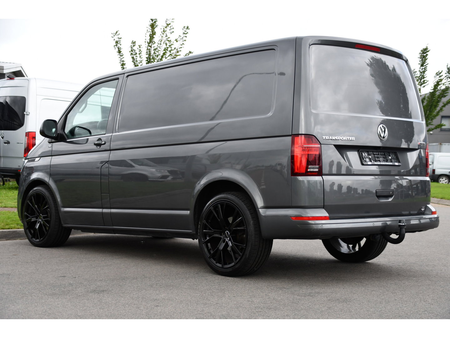 Volkswagen Transporter 2.0 TDI L1H1 30 4Motion Bulli Virtual, Camera, Carplay, 199pk, 4x4, LED, Automaat. Sensoren, Stoelverwarming, Trekhaak, Uniek!