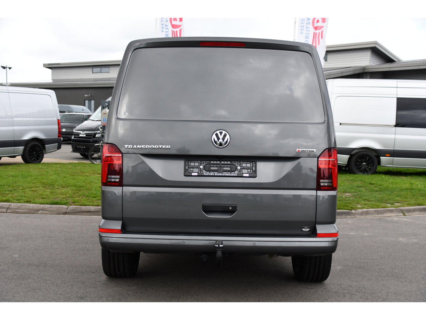 Volkswagen Transporter 2.0 TDI L1H1 30 4Motion Bulli Virtual, Camera, Carplay, 199pk, 4x4, LED, Automaat. Sensoren, Stoelverwarming, Trekhaak, Uniek!
