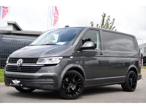 Volkswagen Transporter 2.0 TDI L1H1 30 4Motion Bulli Virtual, Camera, Carplay, 199pk, 4x4, LED, Automaat. Sensoren, Stoelverwarming, Trekhaak, Uniek!