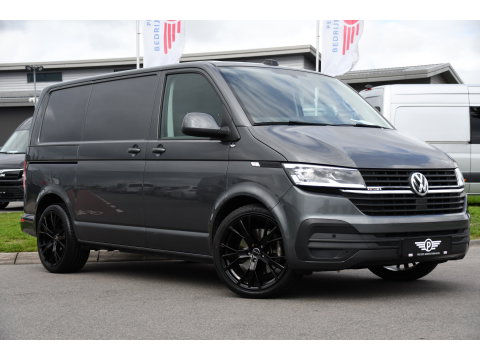 Volkswagen Transporter 2.0 TDI L1H1 30 4Motion Bulli Virtual, Camera, Carplay, 199pk, 4x4, LED, Automaat. Sensoren, Stoelverwarming, Trekhaak, Uniek!