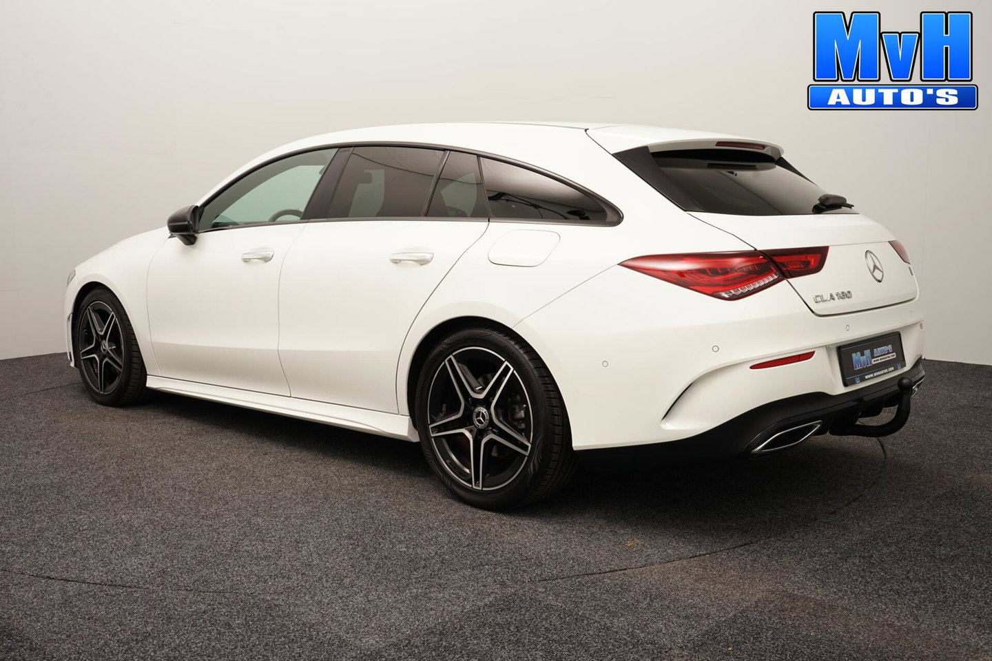 Mercedes-Benz CLA Shooting Brake 180 Business Solution AMG