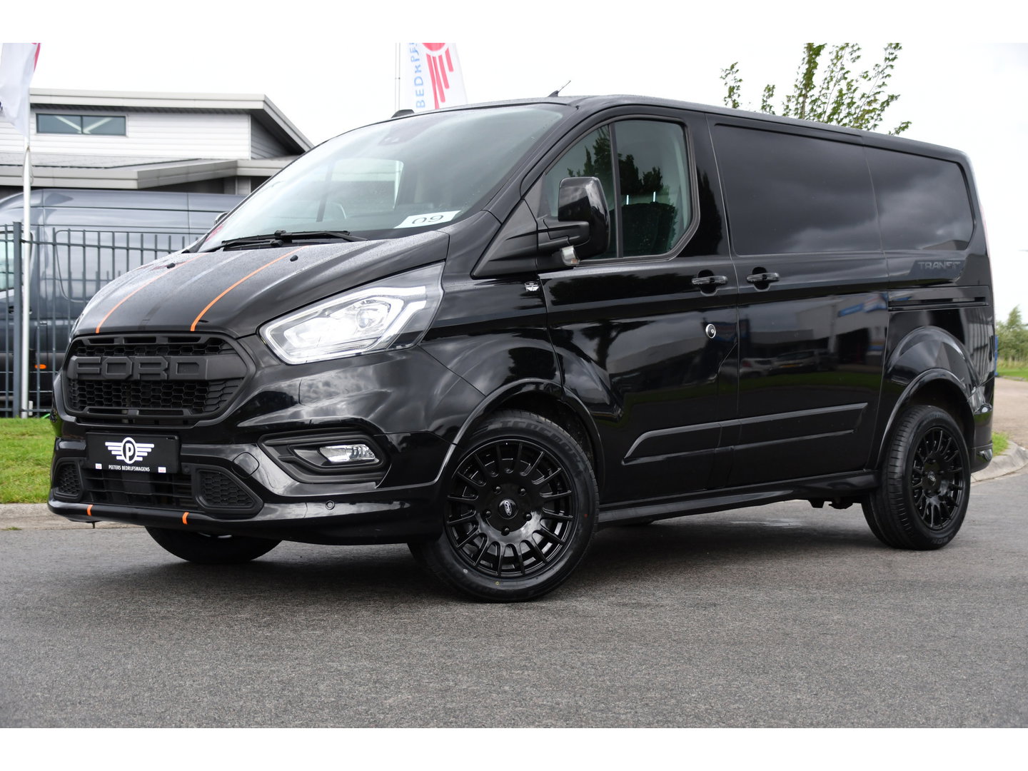 Ford Transit Custom 320 2.0 TDCI L1H1 Sport Adaptieve Cruise, Camera, Carplay, Leder, 2 x Schuifdeur, LED, Automaat, Stoelverwarming, Uniek!