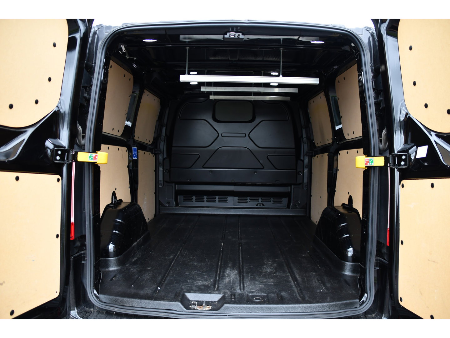 Ford Transit Custom 320 2.0 TDCI L1H1 Sport Adaptieve Cruise, Camera, Carplay, Leder, 2 x Schuifdeur, LED, Automaat, Stoelverwarming, Uniek!