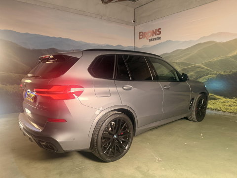 BMW X5 xDrive50e M-sport l Pano l HUD l 22INCH l Trekhaak