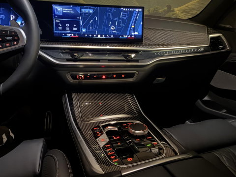 BMW X5 xDrive50e M-sport l Pano l HUD l 22INCH l Trekhaak