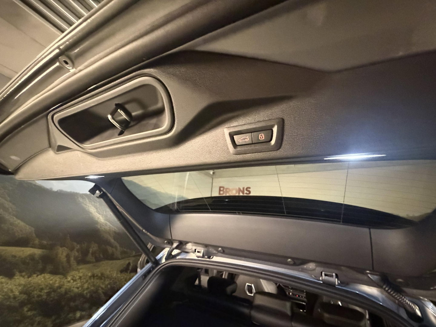 BMW X5 xDrive50e M-sport l Pano l HUD l 22INCH l Trekhaak