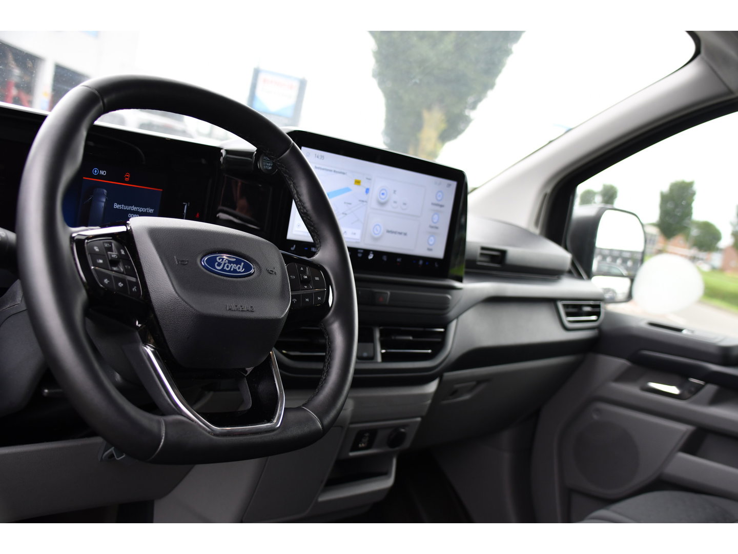 Ford Transit Custom 300 2.0 TDCI L2H1 Limited PB Edition MARGE! Adaptieve Cruise, Camera, Carplay, Stoelverwarming, Multimedia, 136pk, Automaat, Trekhaak, Uniek!