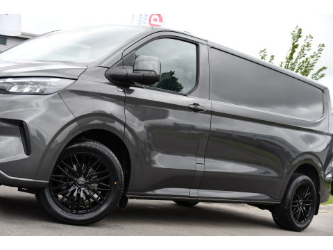 Ford Transit Custom 300 2.0 TDCI L2H1 Limited PB Edition MARGE! Adaptieve Cruise, Camera, Carplay, Stoelverwarming, Multimedia, 136pk, Automaat, Trekhaak, Uniek!