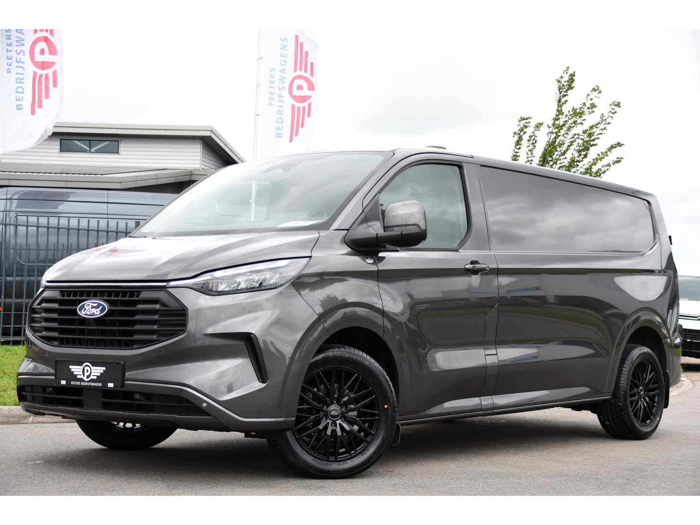 Ford Transit Custom 300 2.0 TDCI L2H1 Limited PB Edition MARGE! Adaptieve Cruise, Camera, Carplay, Stoelverwarming, Multimedia, 136pk, Automaat, Trekhaak, Uniek!