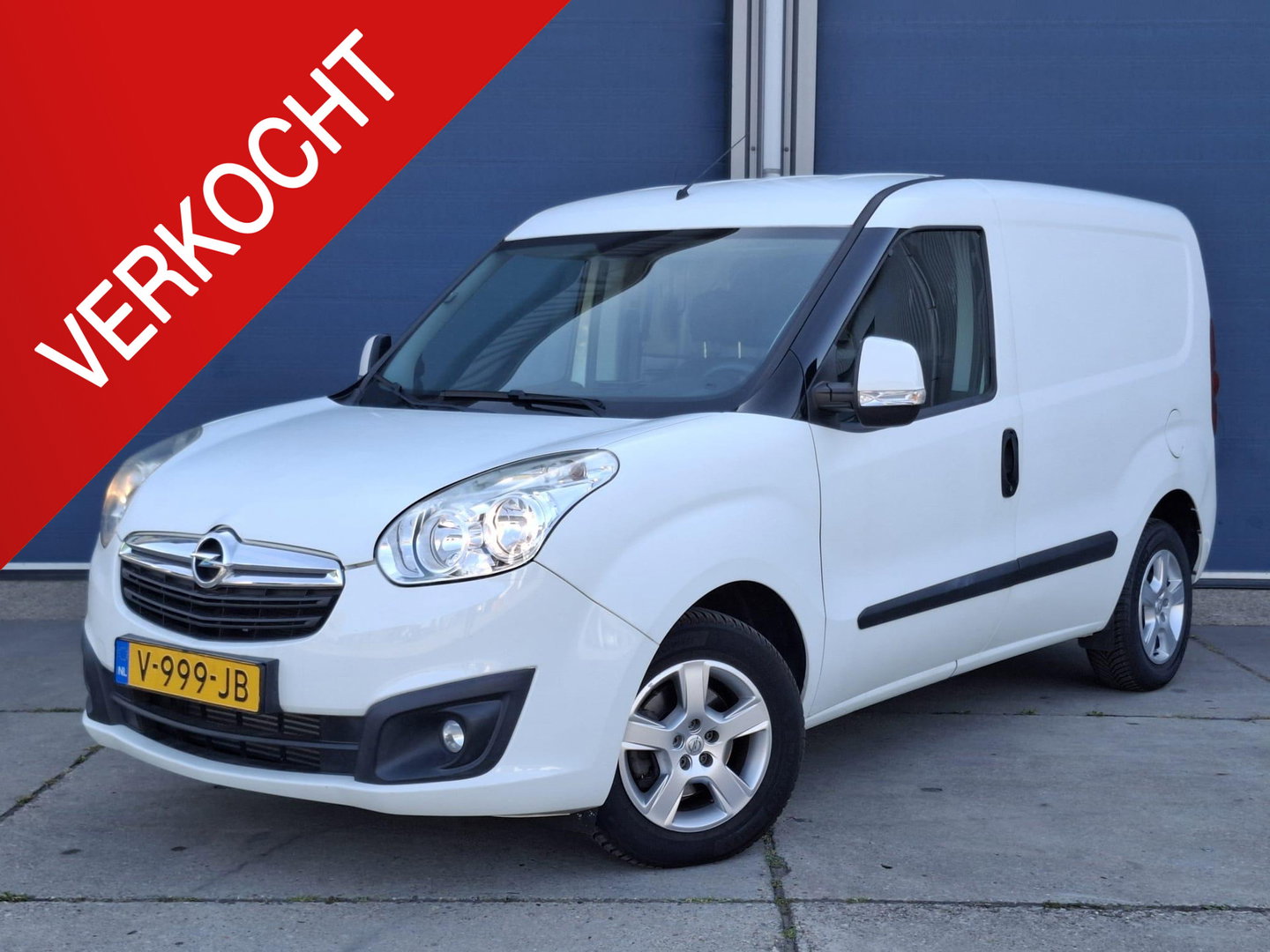 Opel Combo 1.6 CDTi L1H1 Sport CAMERA / EURO 6 / CARPLAY / AIRCO / TREKHAAK / MARGE AUTO !!