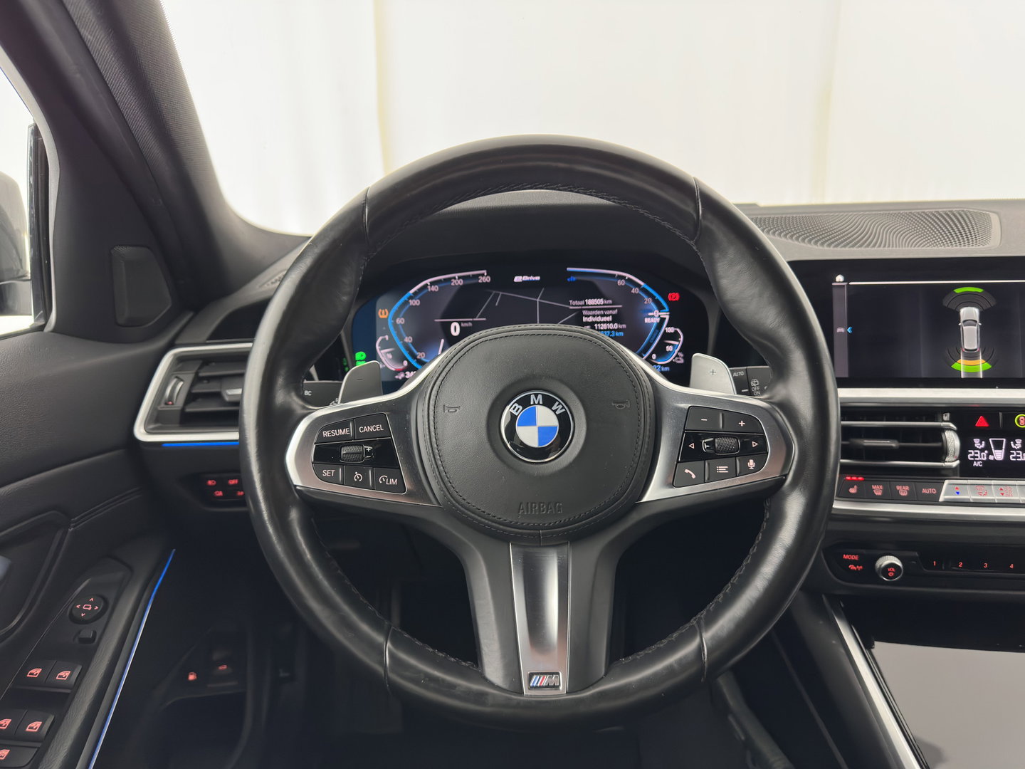 BMW 3 Serie Touring 330e High Executive (Plug-in) {SoH-91%} (INCL.BTW) Aut. *LEATHER | FULL-LED | HEATED-SPORTSEATS | HIFI-SOUND | NAVI-FULLMAP | DAB+ | DIGI-COCKPIT | PRIVACY-GLASS | AMBIENT-LIGHT | ECC | PDC | CRUISE | 19-ALU*