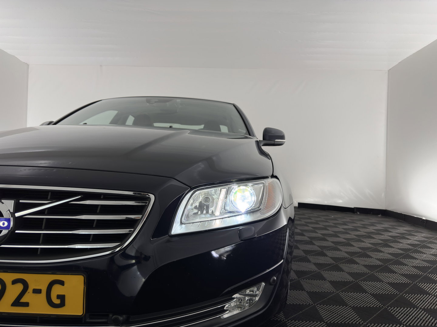 Volvo S80 2.0 D4 Summum Aut. *LEATHER | XENON | MEMORY-PACK | NAVI-FULLMAP | SHIFT-PADDLES | ECC | PDC | CRUISE | 16''ALU | TOWBAR*