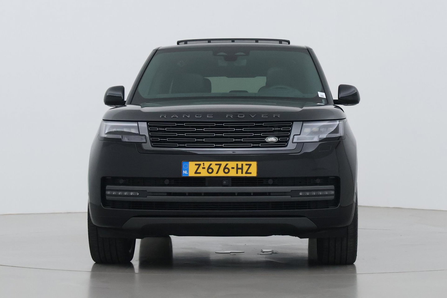Land Rover Range Rover 3.0 D350 HSE Autobiography MHEV | Luchtvering | Panoramadak | Meridian 3D | 360° Camera | Koelbox | Stoelventilatie | 23 Inch