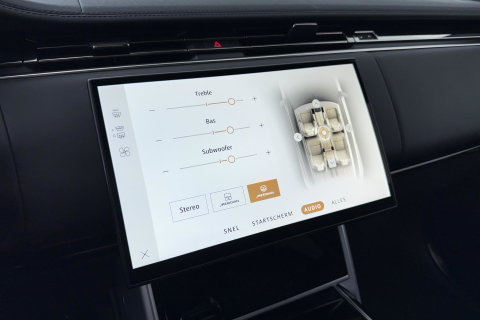 Land Rover Range Rover 3.0 D350 HSE Autobiography MHEV | Luchtvering | Panoramadak | Meridian 3D | 360° Camera | Koelbox | Stoelventilatie | 23 Inch