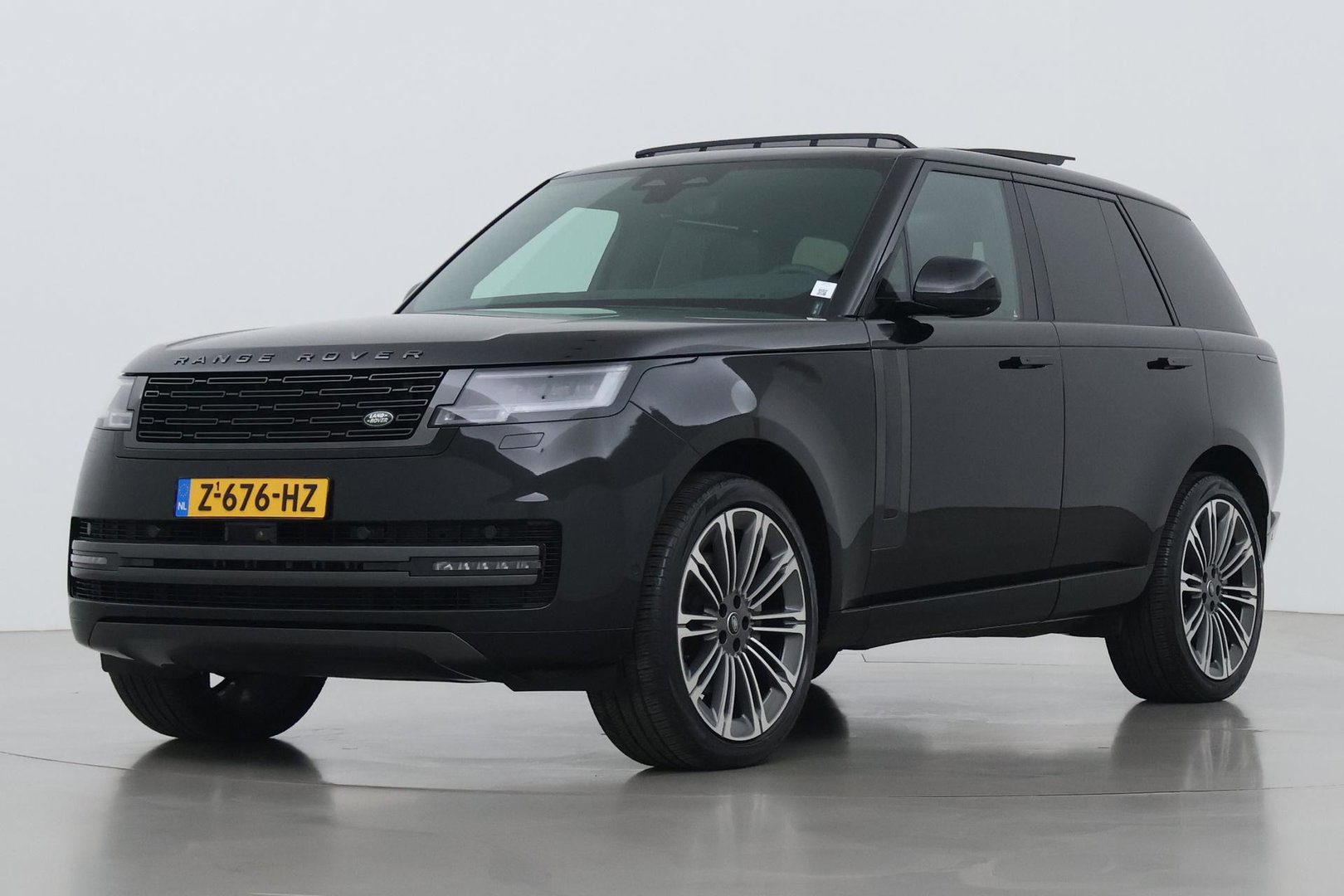 Land Rover Range Rover 3.0 D350 HSE Autobiography MHEV | Luchtvering | Panoramadak | Meridian 3D | 360° Camera | Koelbox | Stoelventilatie | 23 Inch