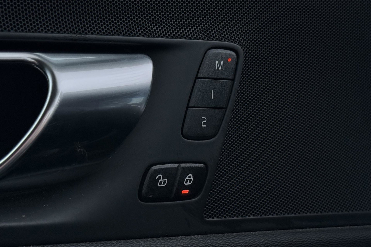 Volvo XC60 2.0 B5 Inscription | 360-camera | Trekhaak | BLIS | Leder