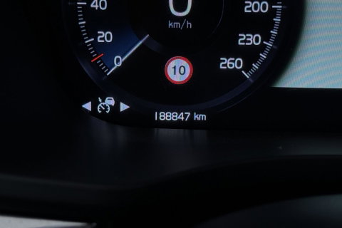 Volvo XC60 2.0 B5 Inscription | 360-camera | Trekhaak | BLIS | Leder