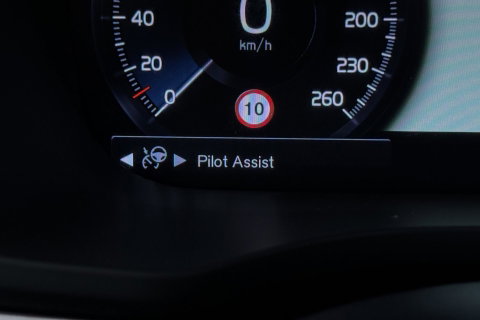 Volvo XC60 2.0 B5 Inscription | 360-camera | Trekhaak | BLIS | Leder