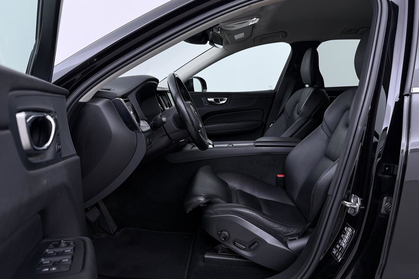 Volvo XC60 2.0 B5 Inscription | 360-camera | Trekhaak | BLIS | Leder