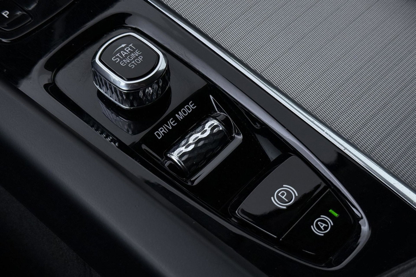 Volvo XC60 2.0 B5 Inscription | 360-camera | Trekhaak | BLIS | Leder