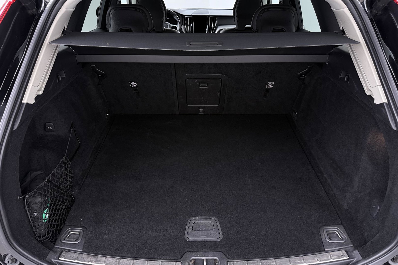 Volvo XC60 2.0 B5 Inscription | 360-camera | Trekhaak | BLIS | Leder