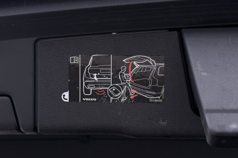 Volvo XC60 2.0 B5 Inscription | 360-camera | Trekhaak | BLIS | Leder