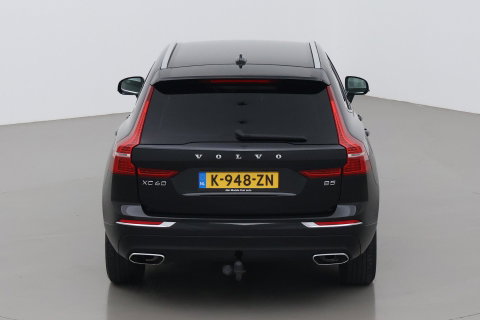 Volvo XC60 2.0 B5 Inscription | 360-camera | Trekhaak | BLIS | Leder