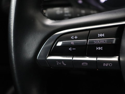 Mazda 3 2.0 e-SkyActiv-G M Hybrid 150 Homura | Stoelverw. Stoelverwarming | Head-Up | Adaptive cruise | Camera | Carplay | Keyless | Full LED | Navigatie | Dodehoek detectie | 58.800km NAP | Origineel NL
