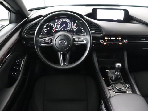 Mazda 3 2.0 e-SkyActiv-G M Hybrid 150 Homura | Stoelverw. Stoelverwarming | Head-Up | Adaptive cruise | Camera | Carplay | Keyless | Full LED | Navigatie | Dodehoek detectie | 58.800km NAP | Origineel NL