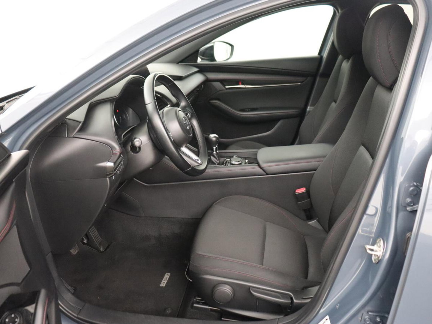 Mazda 3 2.0 e-SkyActiv-G M Hybrid 150 Homura | Stoelverw. Stoelverwarming | Head-Up | Adaptive cruise | Camera | Carplay | Keyless | Full LED | Navigatie | Dodehoek detectie | 58.800km NAP | Origineel NL