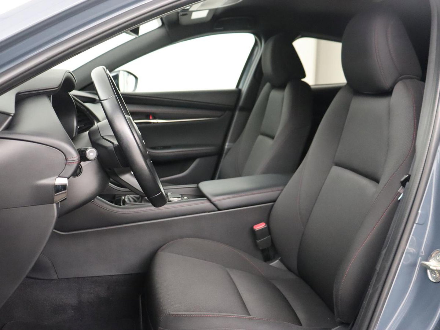Mazda 3 2.0 e-SkyActiv-G M Hybrid 150 Homura | Stoelverw. Stoelverwarming | Head-Up | Adaptive cruise | Camera | Carplay | Keyless | Full LED | Navigatie | Dodehoek detectie | 58.800km NAP | Origineel NL