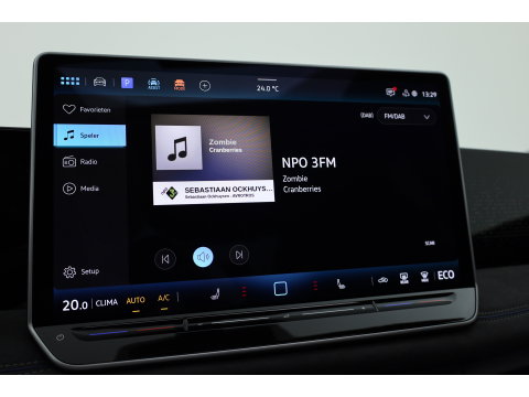 Volkswagen Tiguan 1.5 eHybrid R-Line Edition | Rijklaar! | Pano | Adapt. Cruise | CarPlay | HUD | IQ. Light | 360cam | Stoelverw. + Massage |